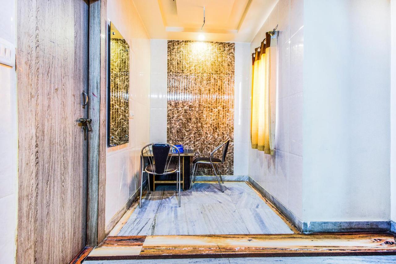 Fabexpress Alpine Hotel Agra  Exterior foto