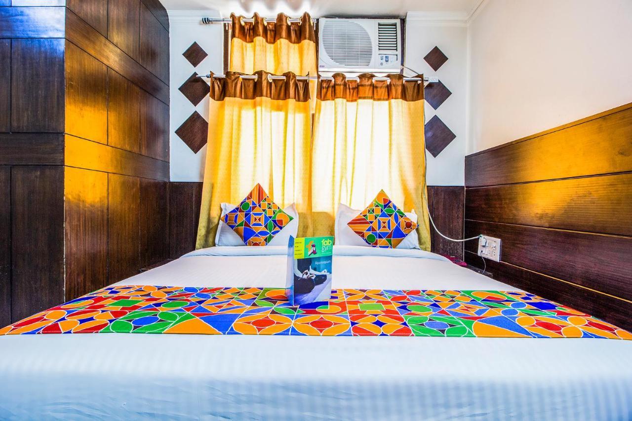 Fabexpress Alpine Hotel Agra  Exterior foto